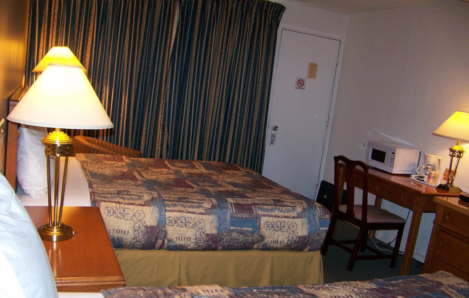 North Shore Wayside Inn Blind River Exteriér fotografie